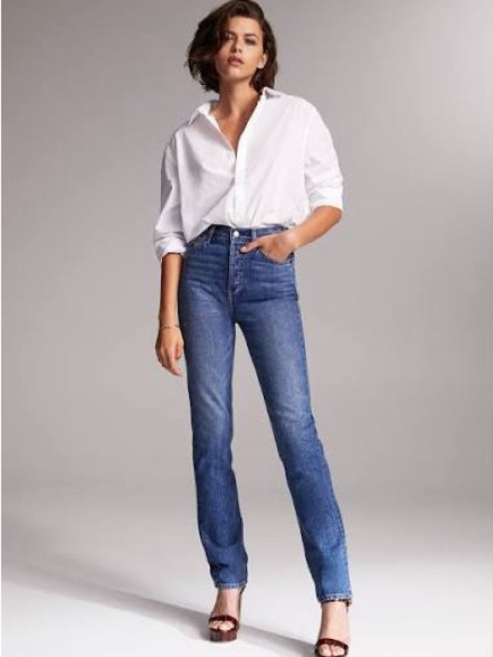 Aritzia High-Rise Straight Jeans in Medium Blue Wash